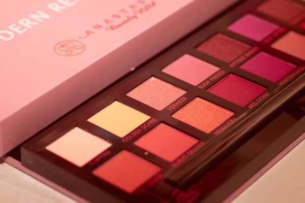 ����ѧ��ױ��ѧУ����Ǯһ�����